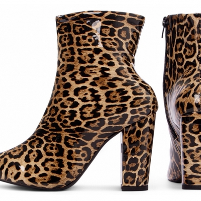 Bota Cano Curto Torricella Salto 9cm